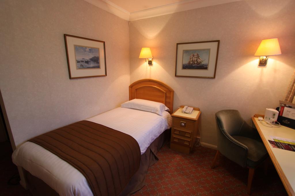Swallow Churchgate Hotel 할로 객실 사진