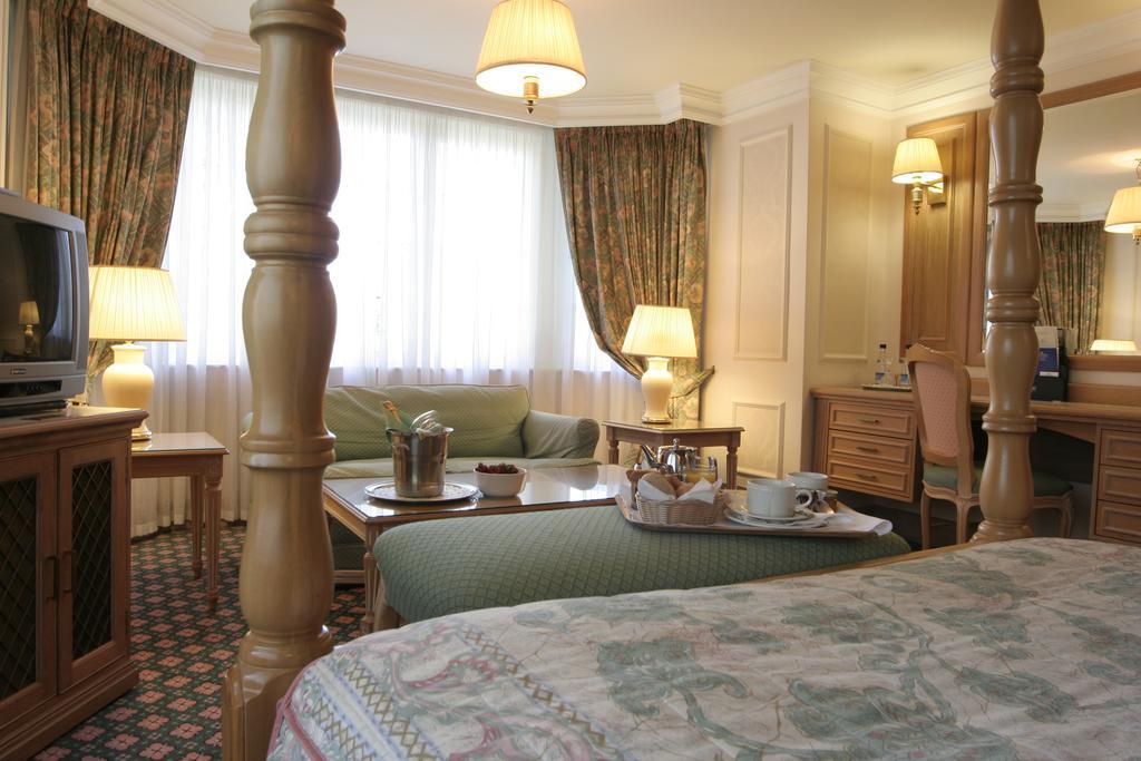 Swallow Churchgate Hotel 할로 객실 사진